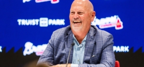 Mets Reportedly Interview Son of Braves Legend for Open Coaching Position