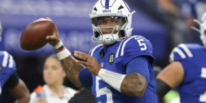 Raiders Predicted to Land $34 Million QB of the Future in Blockbuster Trade