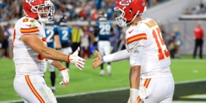 Patrick Mahomes Had Classy Gesture for Travis Kelce After Historic TD