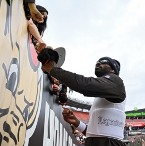 Two QBs Could Block Shedeur Sanders’ First Browns Start