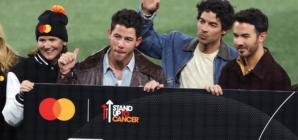 Best Reactions to Jonas Brothers Interrupting World Series Game 2