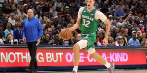 Mavericks Get Troubling Cooper Flagg Injury Update After Thunder Loss