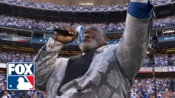 Keith Williams Jr. & Rufus Wainwright perform National Anthems ahead of World Series Game 5