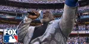 Keith Williams Jr. & Rufus Wainwright perform National Anthems ahead of World Series Game 5