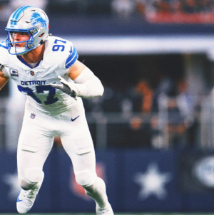 Aidan Hutchinson, Lions Agree to Extension With Record Guaranteed Money