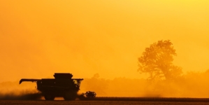 Trump administration mulling $10 billion aid package for U.S. farmers, sources say