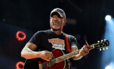 Darius Rucker wants his kids to be doctors or lawyers, not musicians
