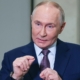 Putin defiant in response to U.S. sanctions against Russian oil