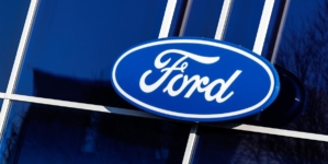 Ford recalls more than 1 million vehicles over rearview camera glitch
