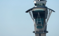 Airlines are feeding air traffic controllers as they miss their first full paychecks