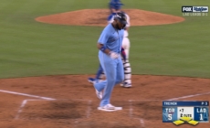 Blue Jays score four runs in 7th inning to extend lead to 6-1 over Dodgers in Game 4 of World Series