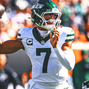 Justin Fields Calls Woody Johnson’s Criticism ‘Outside Noise’ After Jets’ First Win