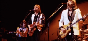 John Lodge, Moody Blues vocalist and bassist, dead at 82
