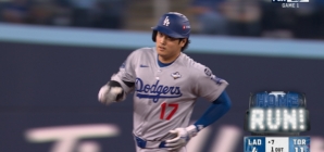 Dodgers' Shohei Ohtani smashes two-run home run vs. Blue Jays in World Series