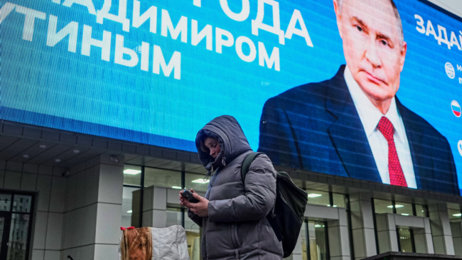 Russians feel strain of Putin’s war with mobile internet shutdowns