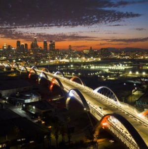 ‘Commercial-grade’ fireworks show is latest 6th Street Bridge stunt