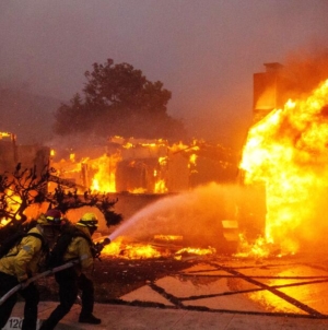 L.A. firefighter testifies that Lachman fire was not fully put out when crews were ordered to leave