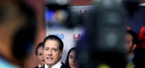 FBI raids LAUSD Supt. Alberto Carvalho’s home, office