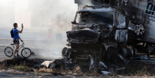 Videos from Puerto Vallarta show smoke, flames and chaos after killing of Jalisco drug kingpin