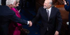 Howard Lutnick’s Son Under Investigation Over Alleged Tariff Ruling Profits