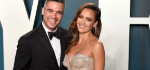 Jessica Alba officially single after $3 million divorce settlement
