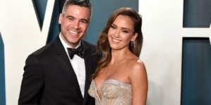 Jessica Alba officially single after $3 million divorce settlement