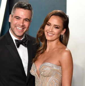 Jessica Alba officially single after $3 million divorce settlement