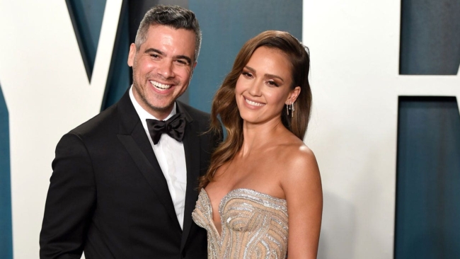 Jessica Alba officially single after $3 million divorce settlement