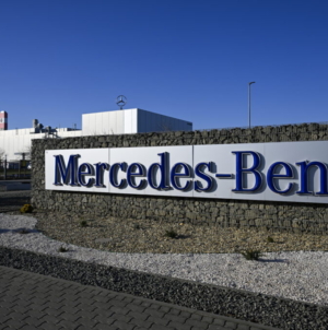 Viktor Orbán Celebrates Milestone at Mercedes-Benz Kecskemét Plant