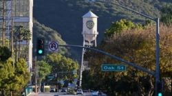 CNN Parent Company Considers New Sales Talks With Trump Ally: Report