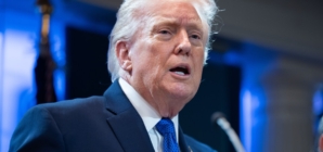 Donald Trump Criticizes Supreme Court Justices to Their Faces