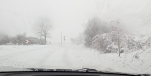 Winter Strikes Western Hungary: Orange Alert due to Heavy Snowfall and Storms