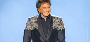 Barry Manilow postpones remaining arena shows after lung surgery