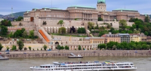 Budapest Draws Crowds from Around the World This Valentine’s Day