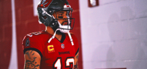 Mike Evans Will Return for 2026; Buccaneers Star WR to Test Free Agency