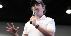 Jamie Kennedy criticizes Hollywood stars protesting ICE from red carpets
