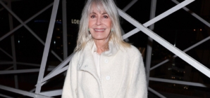 Actress Joanna Cassidy opens up about her romance with Alan Hamel