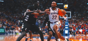 Cincinnati Hands No. 8 Kansas 1st Home Loss to Unranked Team This Season