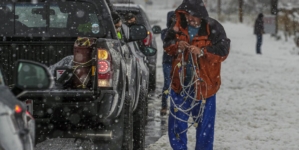 Snow chains on the 101? Erroneous travel alert baffles Thousand Oaks