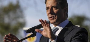 LAUSD Supt. Alberto Carvalho on paid leave after FBI raid