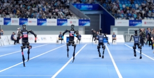 Bolt robot hits 22 mph speed record, fastest humanoid robot ever made