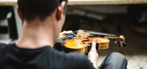 Hungarian violin makers impress in London