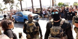 How a last-minute deal doomed California’s ban on masked ICE agents