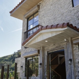 Can fire-resistant homes be sexy? ‘You be the judge,’ says this Palisades architect