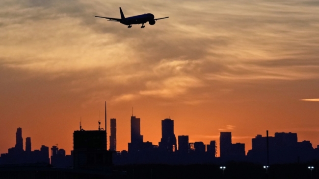 FAA freezes flight cancellations at 6% as government shutdown ends