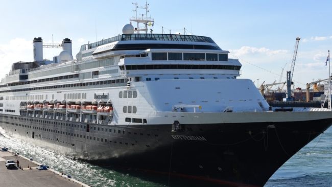 81 passengers suffer ‘gastrointestinal illness’ aboard Holland America cruise
