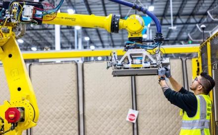 Amazon ends Blue Jay robot program months after launch in warehouses