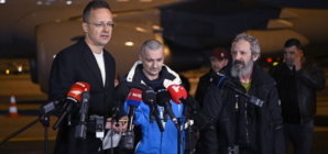 Hungarian Defense Forces Evacuate Hundreds from the Middle East in “Operation Sand Rose”