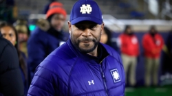 Jerome Bettis Shares Heartbroken Reaction to Death of Former Coach Lou Holtz