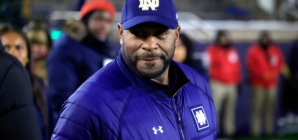 Jerome Bettis Shares Heartbroken Reaction to Death of Former Coach Lou Holtz